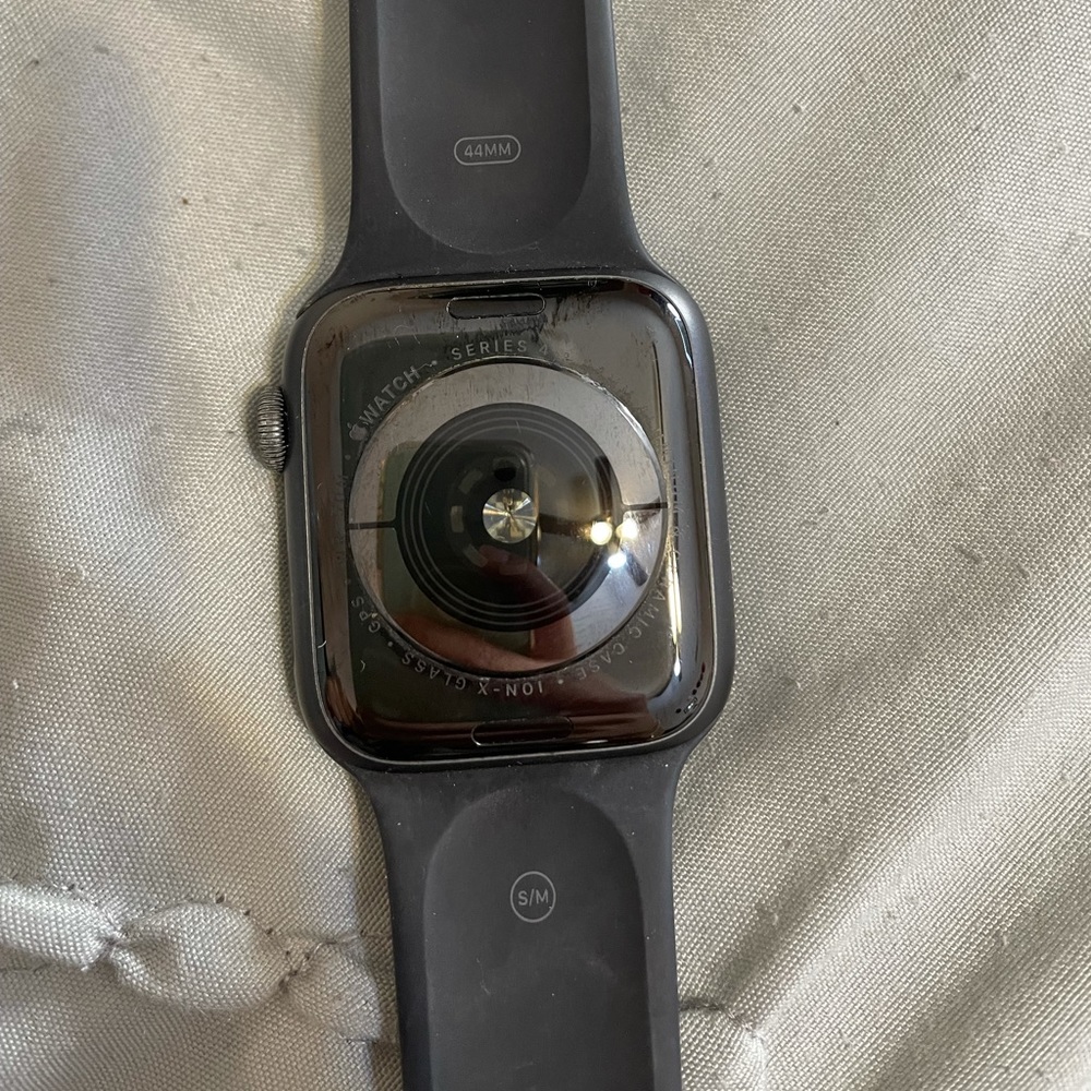 Apple Watch ✨ - Picture 2 of 5